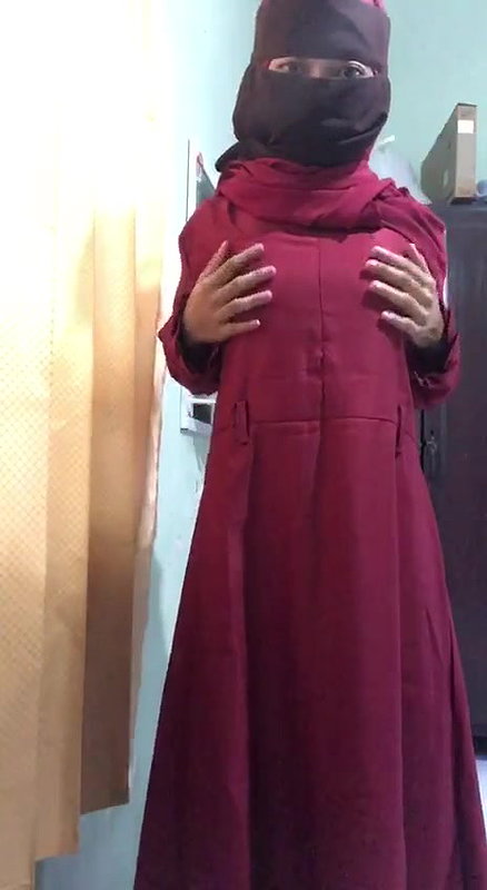 hijabi girl nude show