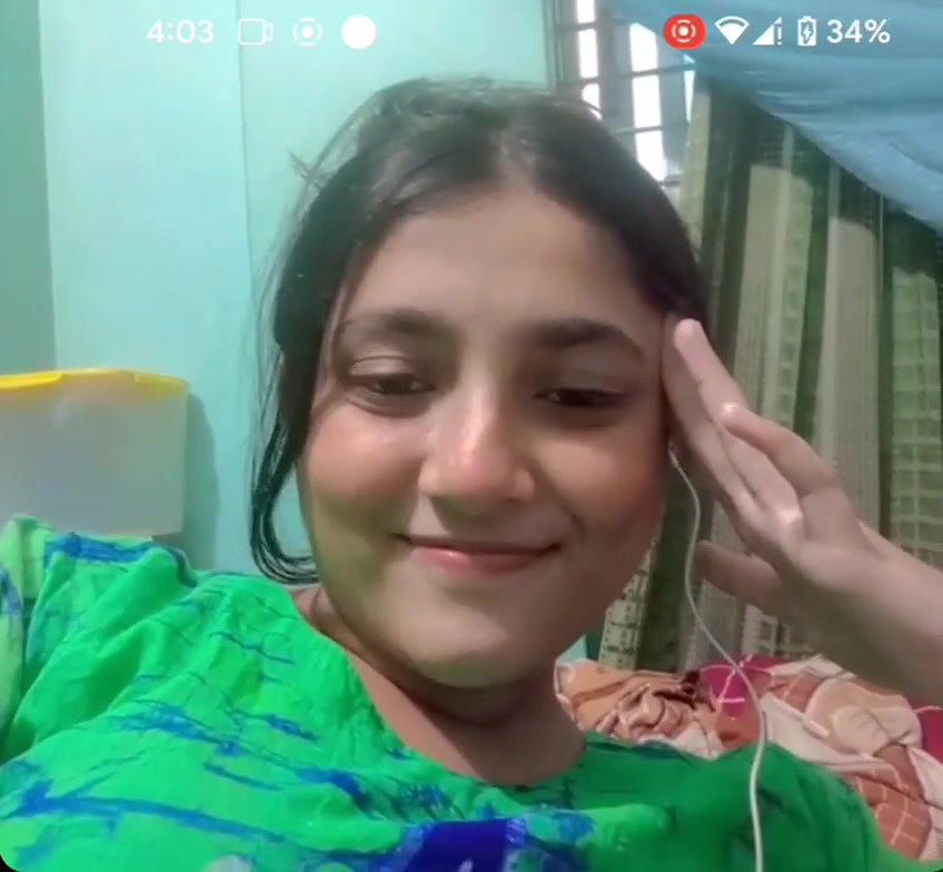 cute girl boobs and pussy showing video call