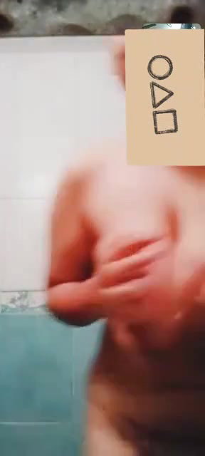 cute girl nude showing
