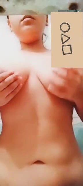 cute girl nude showing