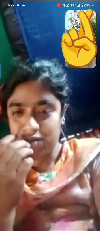 Village Bhabhi Showing Sucking Own Boobs For Lover