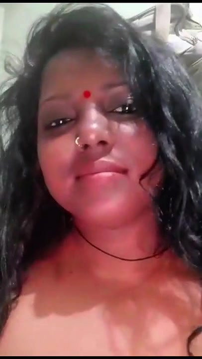 Sexy bhabhi Lick her Boobies