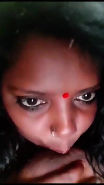 Sexy bhabhi Lick her Boobies