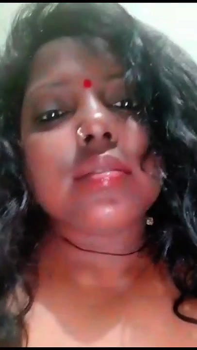 Sexy bhabhi Lick her Boobies
