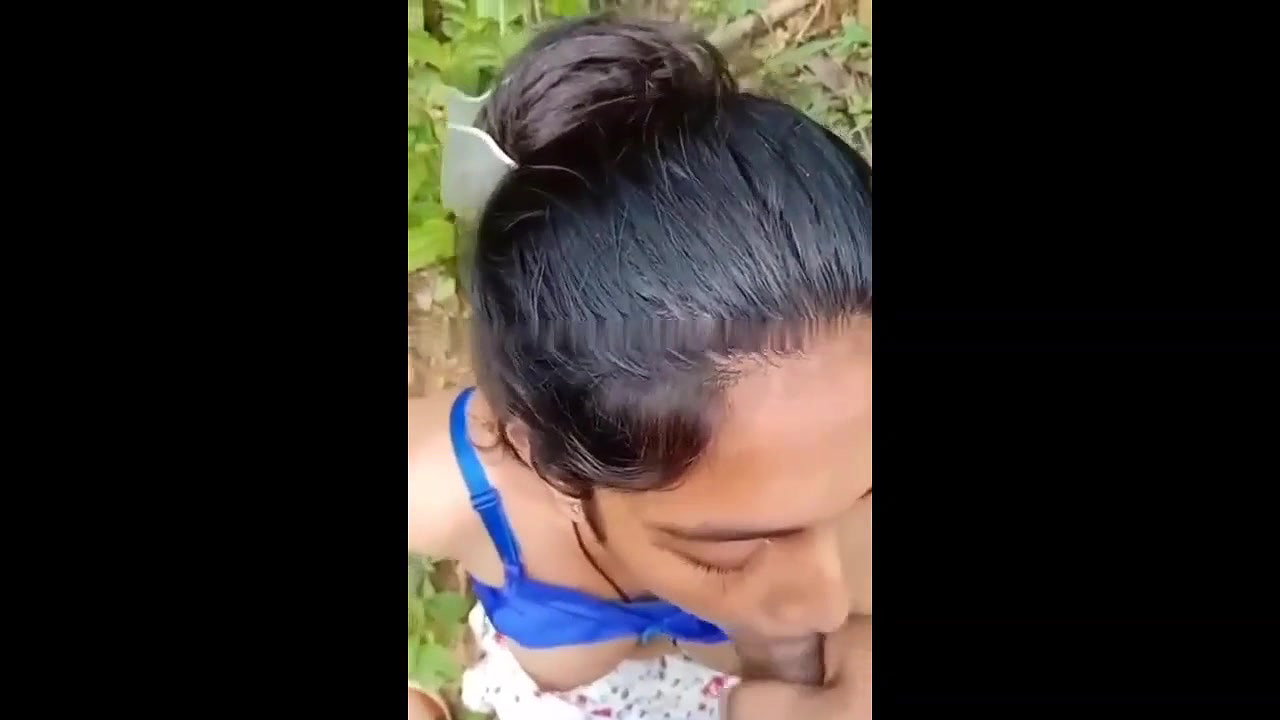 Gf gives bj in jungle