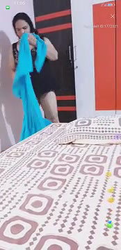 mature Bhabhi big boobs show on live cam 1