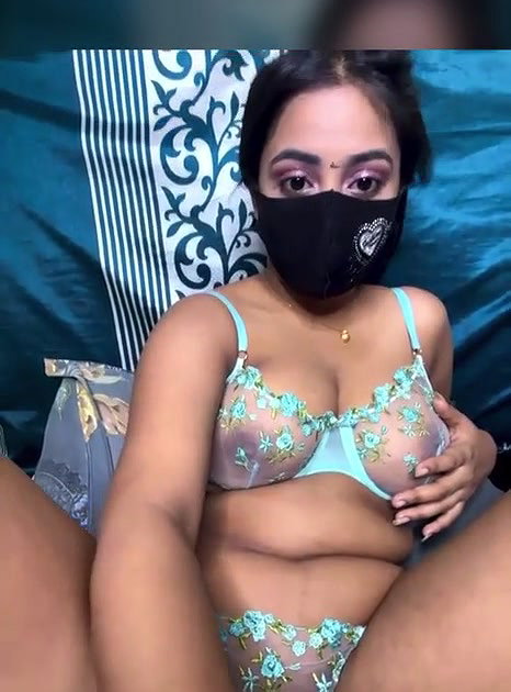 Desi college girl transparent bikini showing her body