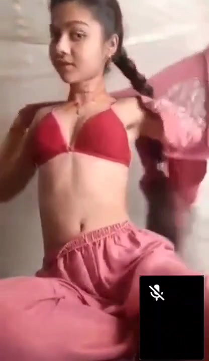 Indian desi girl masturbation in video call