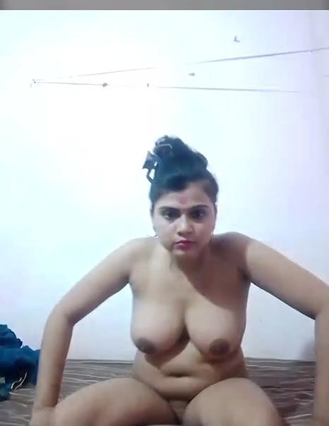 Village bhabhi showing her sexy naked body