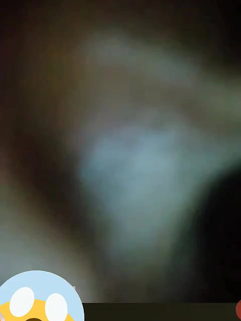 Bihari housewife dildoing pussy with a chapati roller