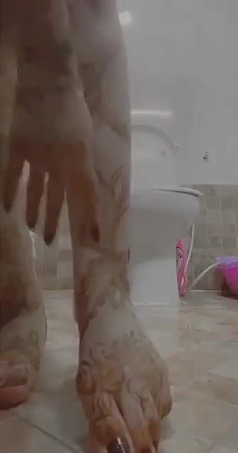 Sexy mehendi wife fingering