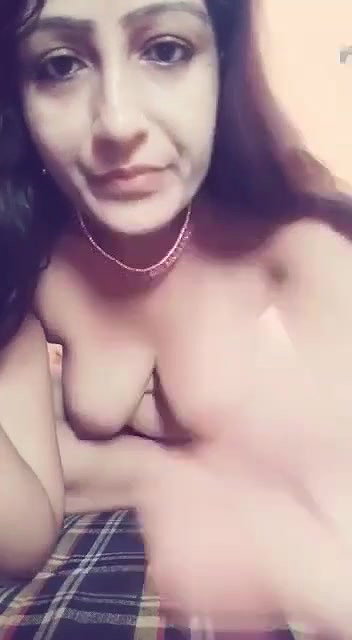 Beautiful Indian Bhabhi showing her big boobs