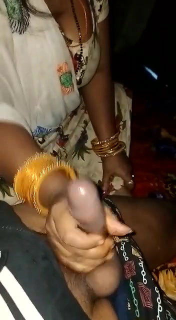 Bihari Bhabhi giving blowjob to hubby