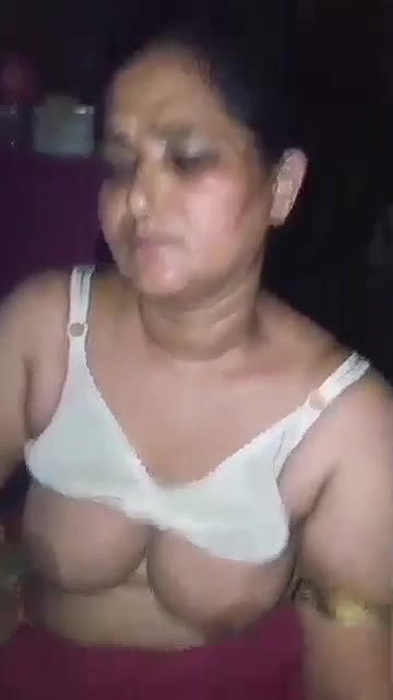 mature Bangladeshi cheating wife sex with neighbor