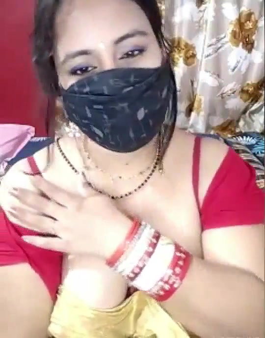 sexy busty Bhabhi live cam sex show