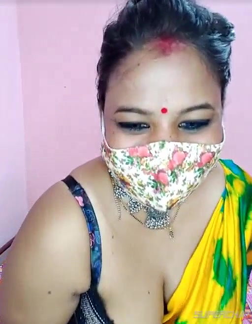 super chubby Indian Bhabhi full nude show