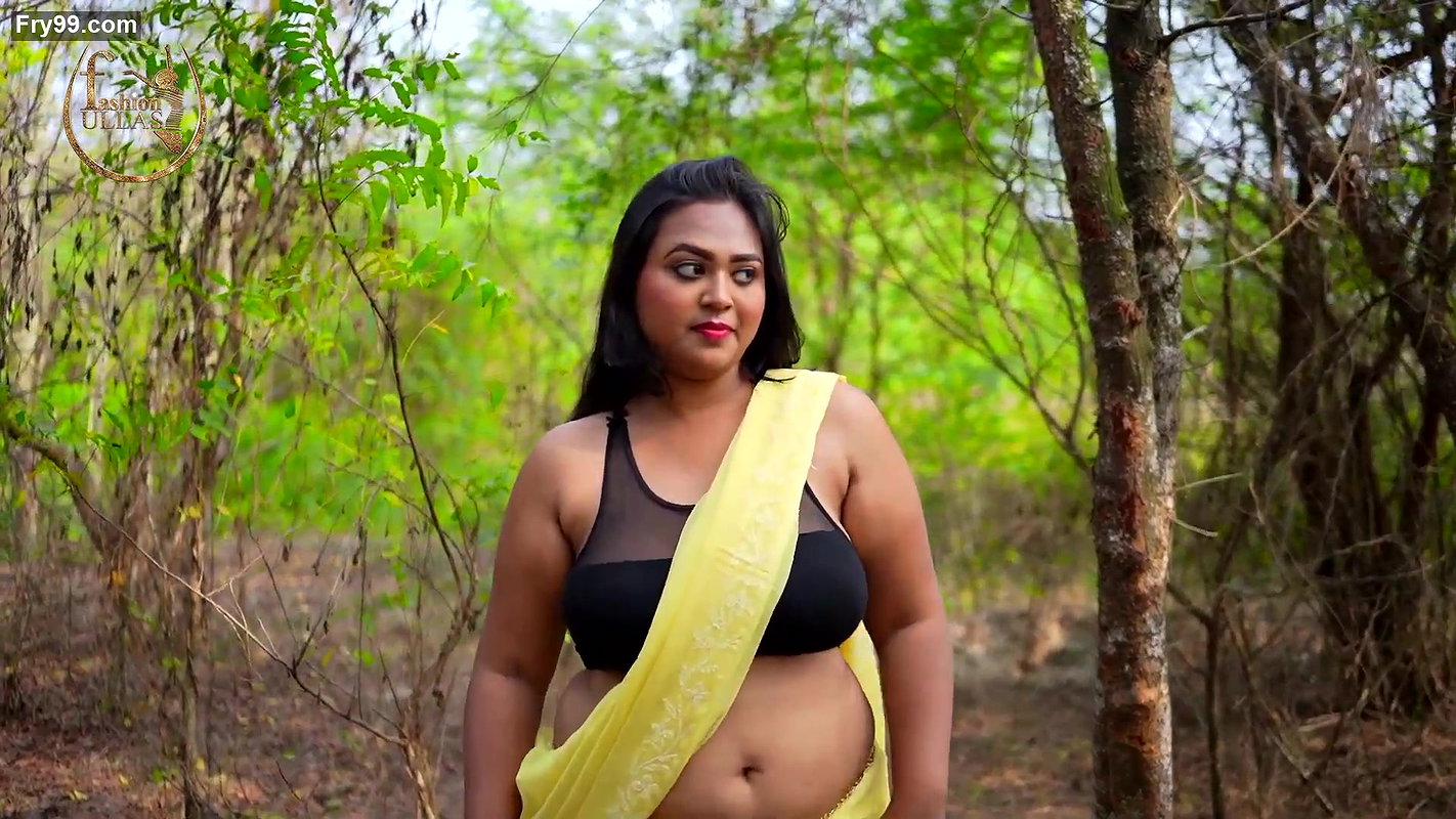 Rusha Showing Armpits & Navel and Bouncing Boobs in Yellow Chiffon Saree Shoot