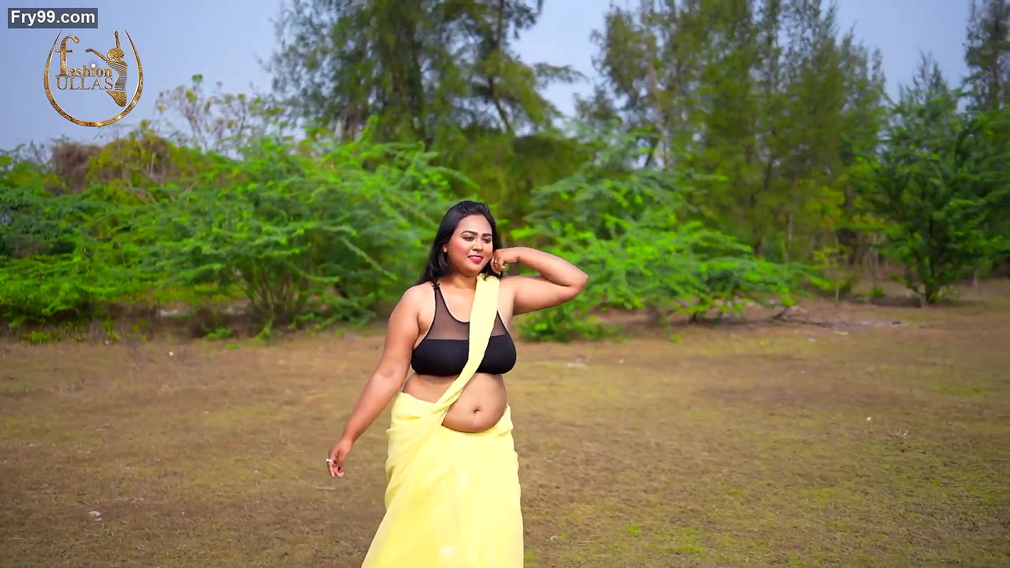 Rusha Showing Armpits & Navel and Bouncing Boobs in Yellow Chiffon Saree Shoot