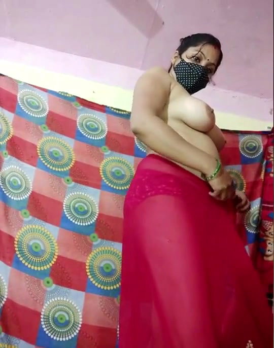 sexy housewife fucking show on live cam