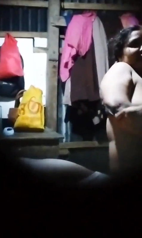 Dehati Bhabhi sex secretly captured on cam