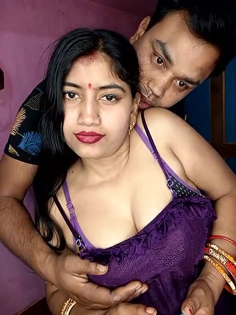 Hema Bhabhi sexy romance on live cam show
