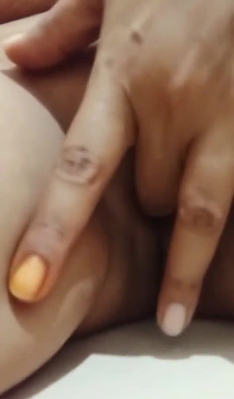 Cheater Milf Showing Fingering Her Pussy