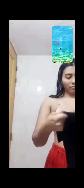 BANGLADESHI BUSTY GF CAPTURED NUDE ON VIDEOCALL