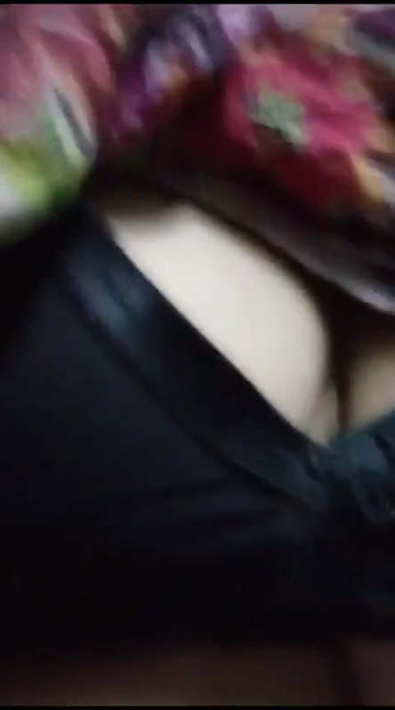 bigbooby bengali girl pressing boobs fingering