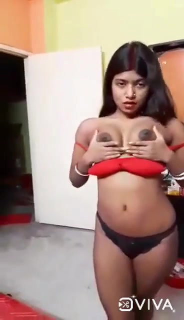Bengali narried porn girl boob show teaser