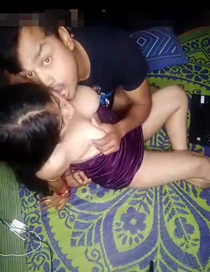 cute Desi wife hot sex with hubby on cam