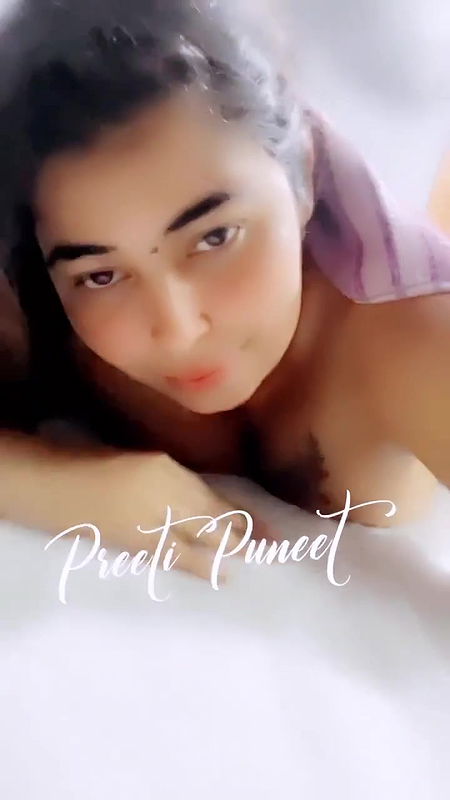 Horny Instagram model showing boobs