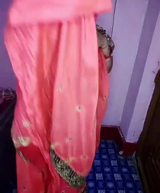 cute Desi Bhabhi boobs show on cam