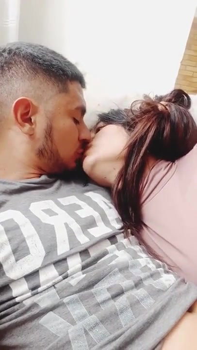 desi girlfriend suck bf