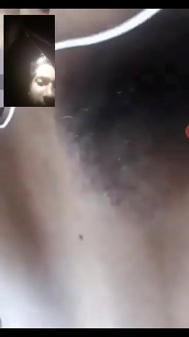 Bangladeshi Gf showing boobs and pussy