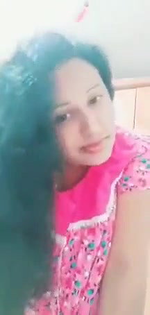 beautiful Sri Lankan girl nude show selfie