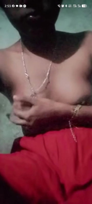 Cute Bengali Girl Showing Fingering Her Pussy On Video Call