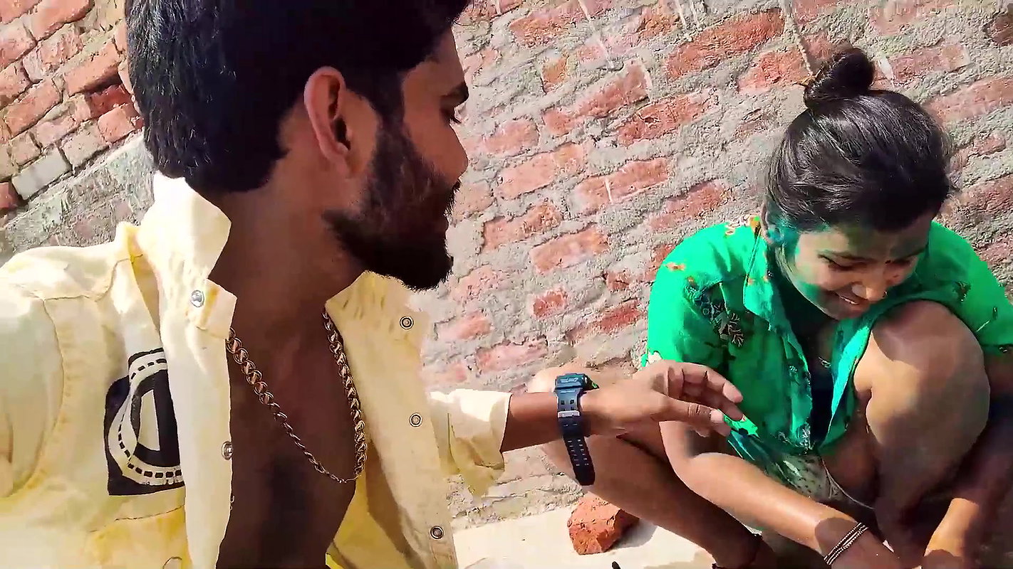 Babu ki Baby Vlogs Hot Bath After Playing Holi