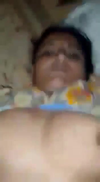 Bhabhi boobs pressing and fucking