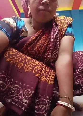 Bengali Boudi Saree Wearing And Ass Show
