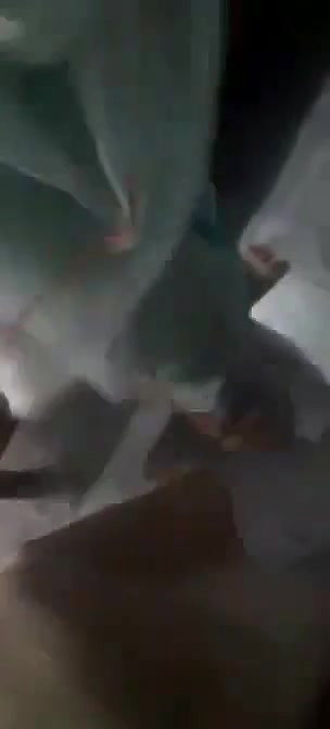 gf ki boob dabayi