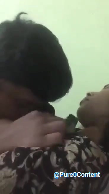 kissing ke bad boob chusi