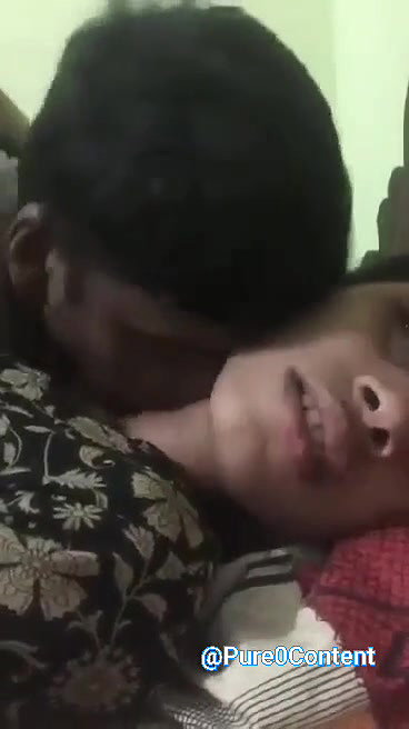 kissing ke bad boob chusi