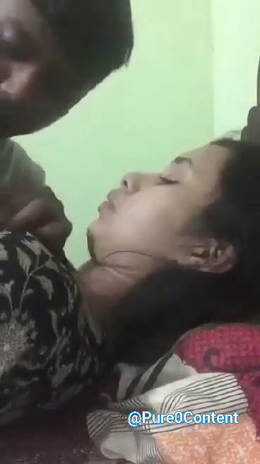 kissing ke bad boob chusi