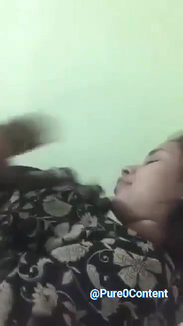 kissing ke bad boob chusi