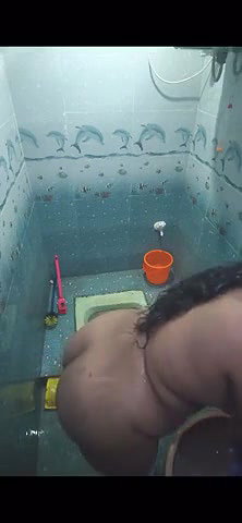 0 mallu aunty bathing 1