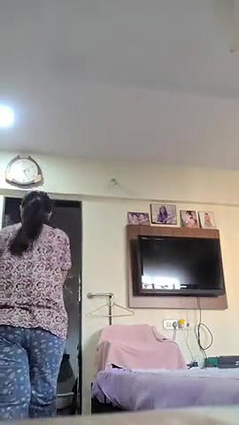 0 desi girl changing dress after bathing secretly captured 1