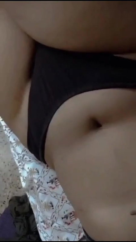 Hot girl hard fingering and Moaning