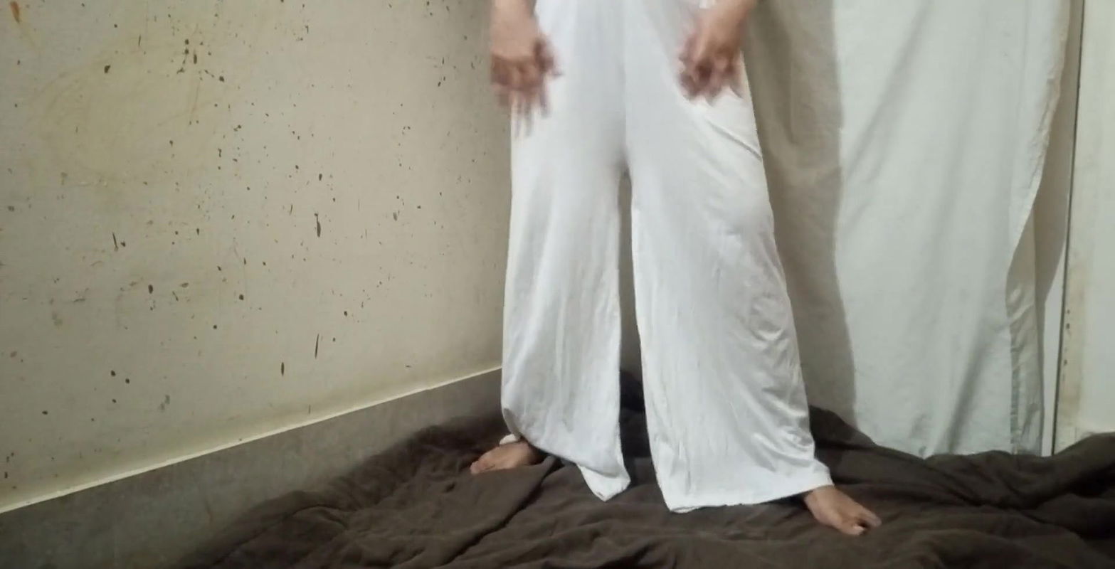 Beautiful Karachi Girl Amber Khan In Red Bra Panty Getting Nude and Playing with her Pussy and Body