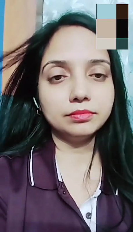 Desi Bhabhi Showing On Video Call