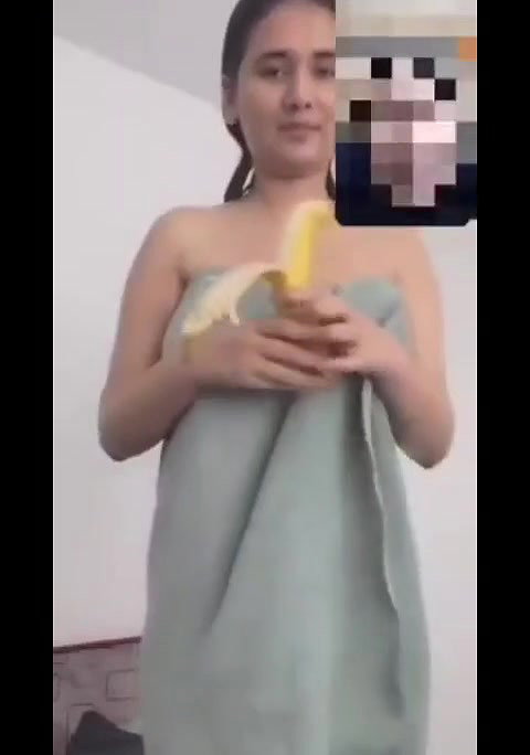Beautiful Girl Showing Bathing Shaving Armpit